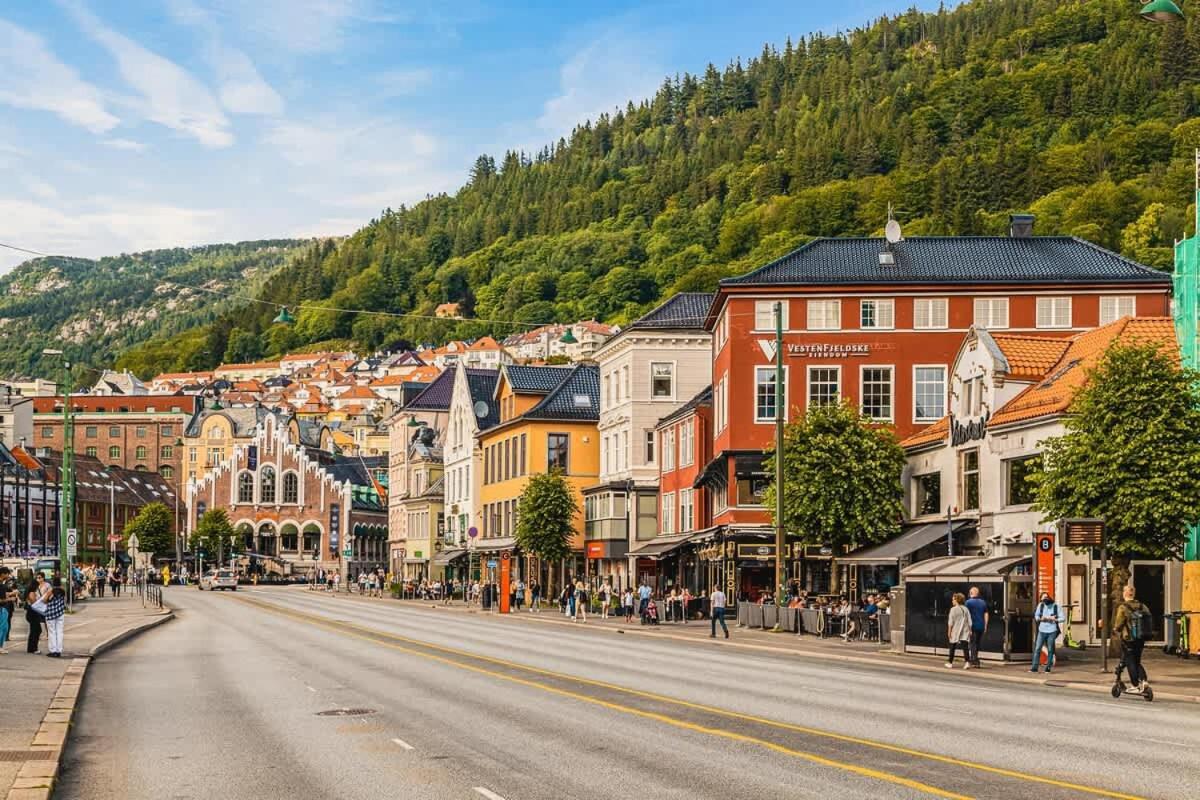 Dinbnb Apartments I Charming 3-Bedroom In The Heart Of The City Bergen Exterior photo